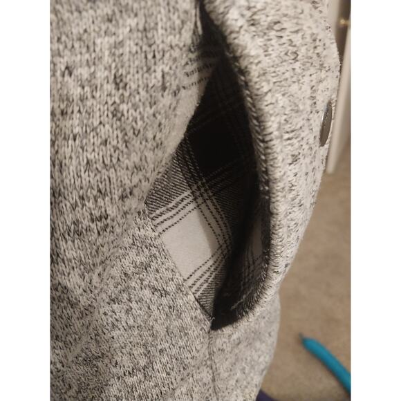 Eddie Bauer Women’s XS Gray Fleece Knit Hooded Jacket Quilted Sleeves & Full Zip - Picture 15 of 15